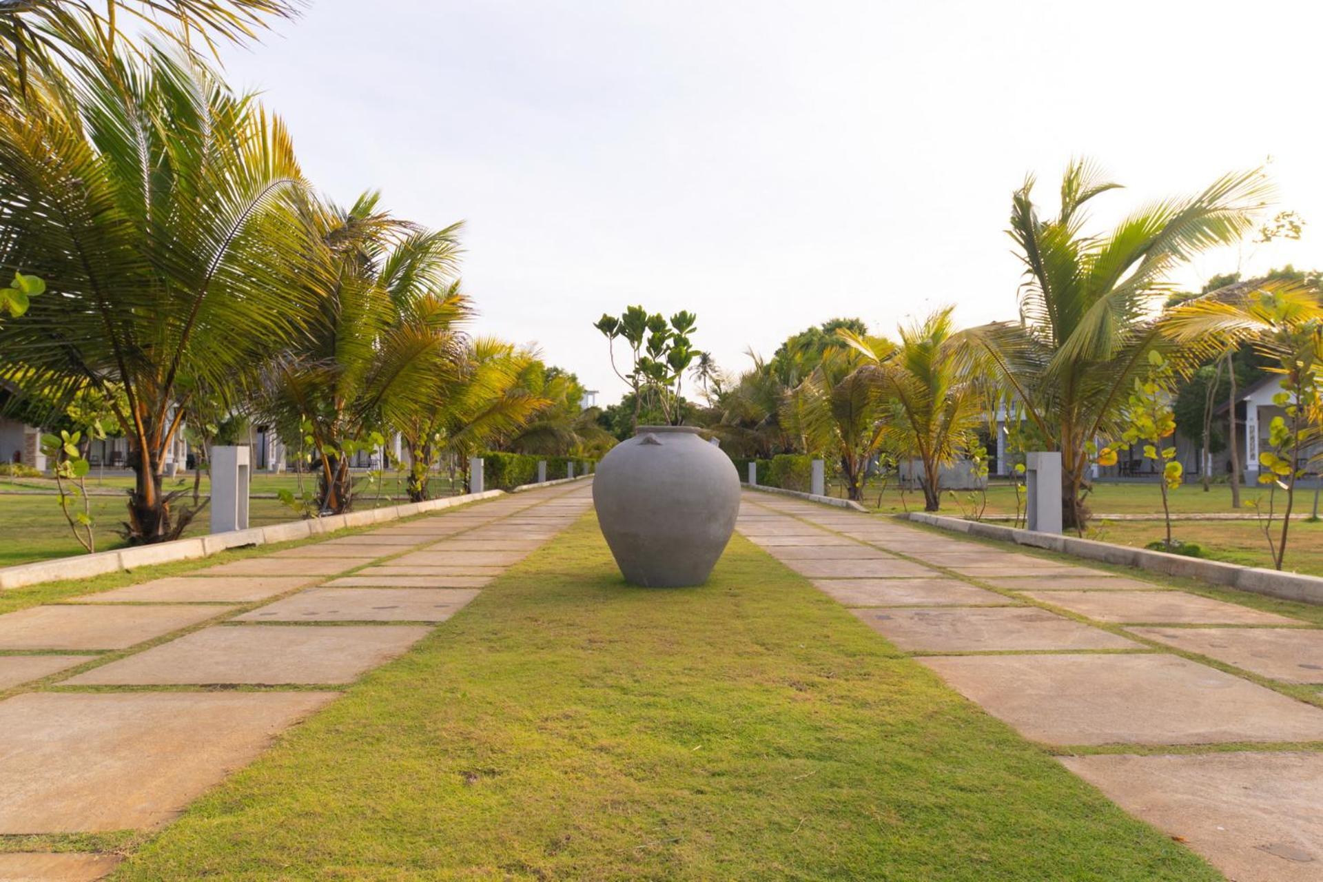 Uppuveli Beach By Dsk ตรินโคมาลี ภายนอก รูปภาพ