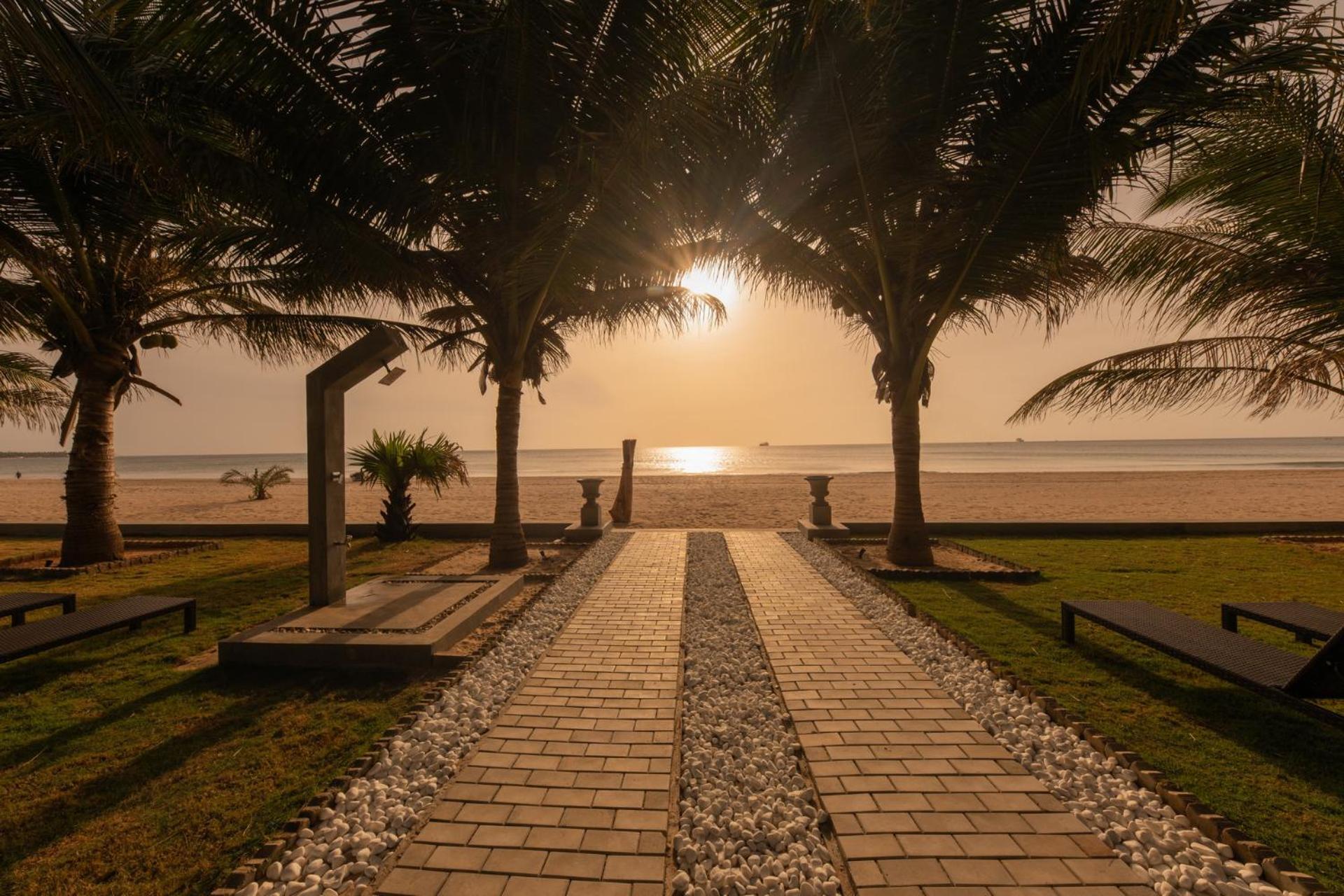 Uppuveli Beach By Dsk ตรินโคมาลี ภายนอก รูปภาพ